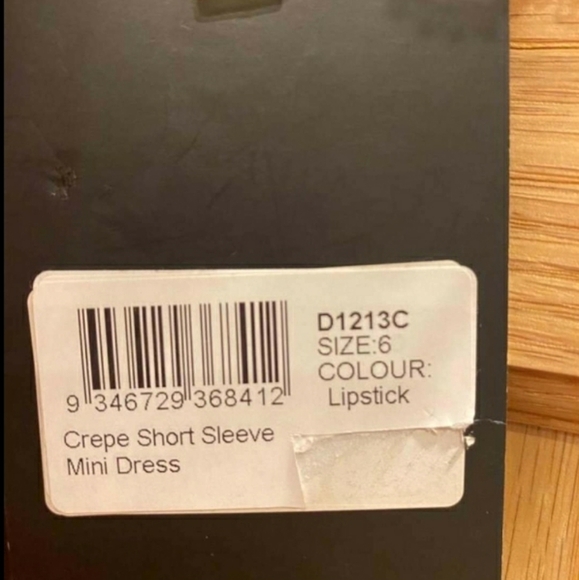 Nicholas Lace-Trim Crepe Short-Sleeve Dress - Picture 14 of 14